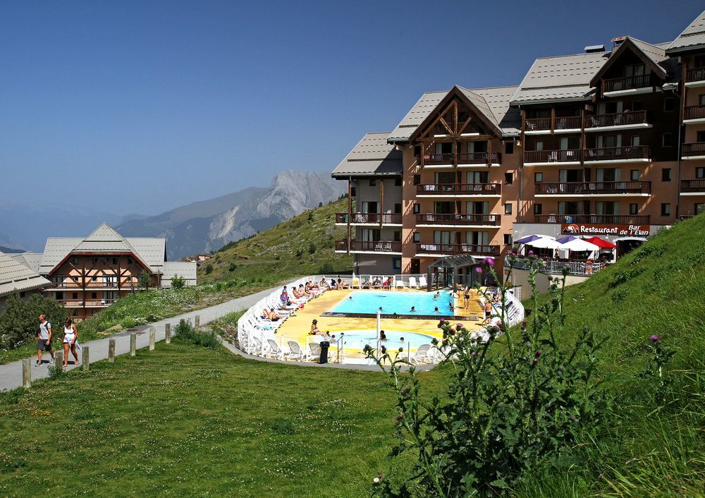 Residence Pierre & Vacances Le Thabor 瓦尔梅尼耶 外观 照片