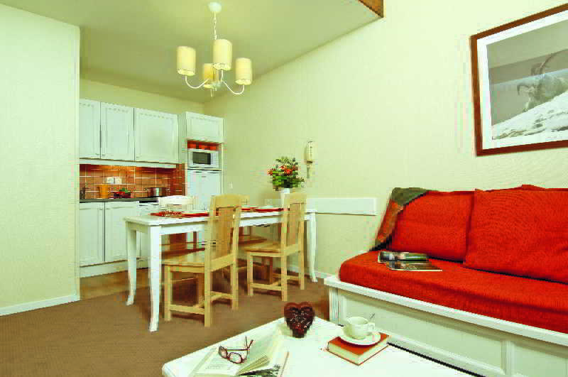 Residence Pierre & Vacances Le Thabor 瓦尔梅尼耶 外观 照片