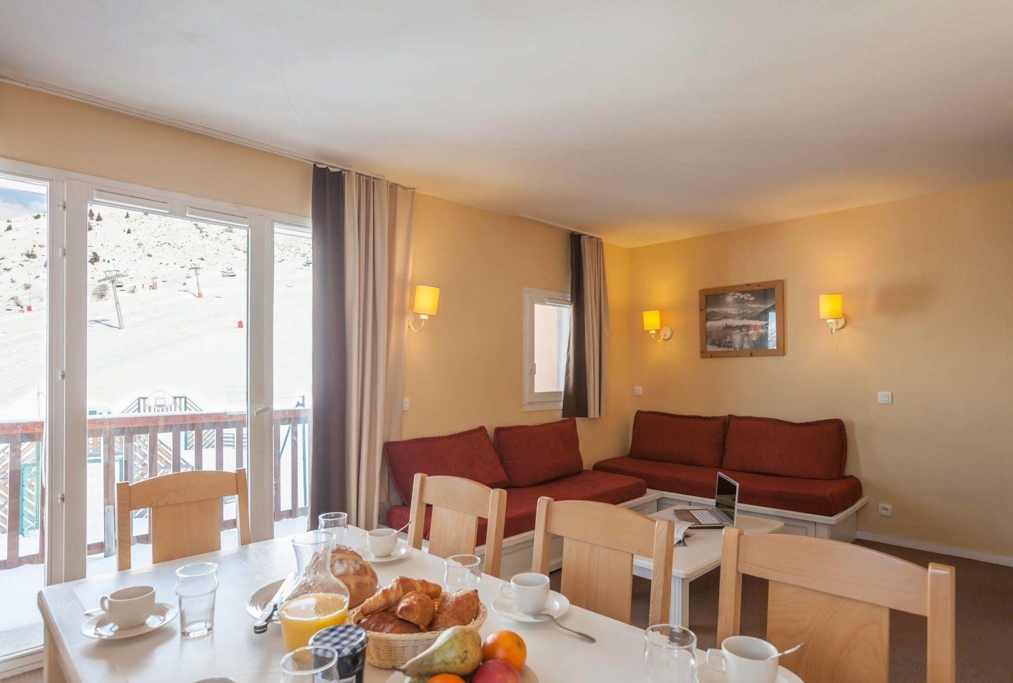 Residence Pierre & Vacances Le Thabor 瓦尔梅尼耶 外观 照片
